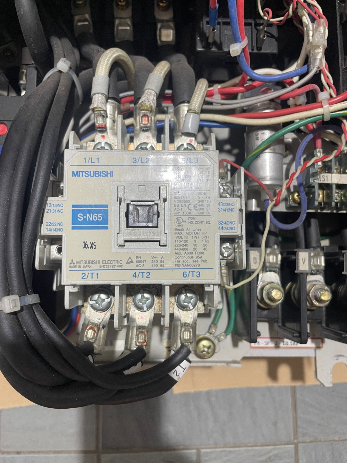 Mitsubishi FREQROL-SF FR-SF-2-18.5KP