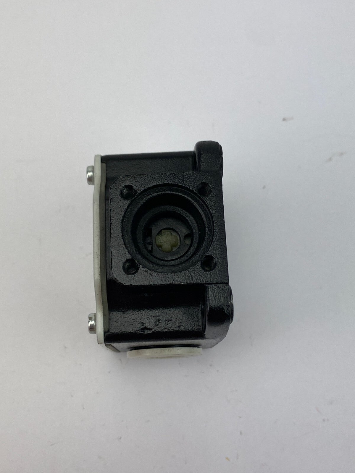 SIEMENS 3SE2 100-0A 500V AC15 230V 6A 6kV
