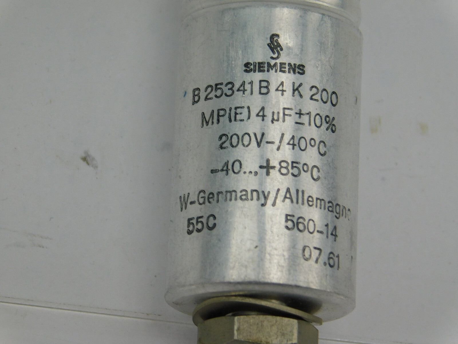Siemens B25341B4K 200 MP(E) 4µF+-10% 200V-/40°C