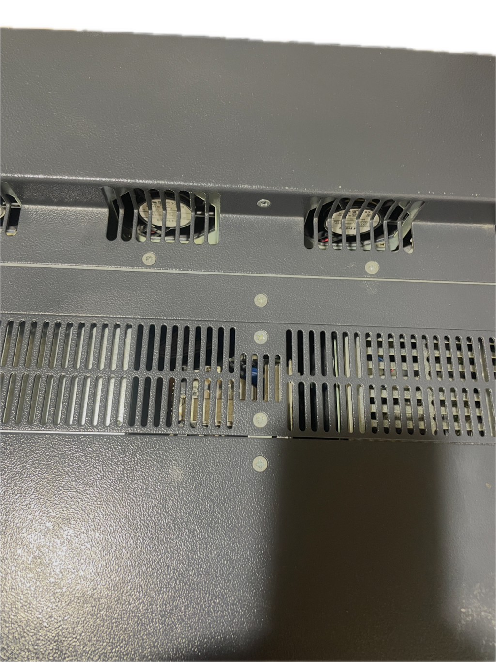 STÄUBLI  Type CS8C TX90L  3x400V-50/60Hz-2000VA   F05/527RA1/C/01