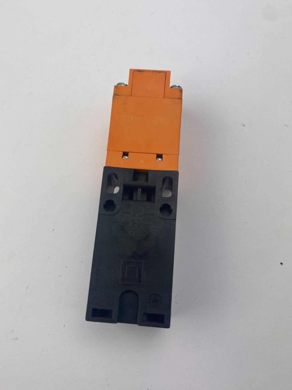 SIEMENS 3SE3 200-0XX04