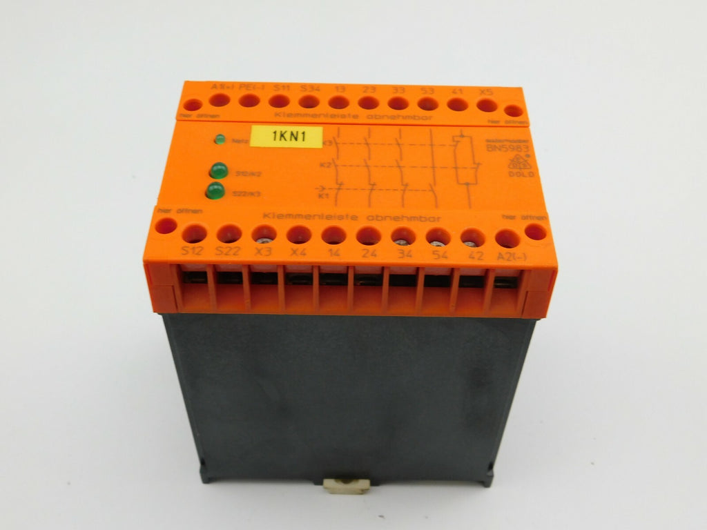 E D S DOLD Sicherheitsrelais BNS5983 0032155 Safemaster 24 V