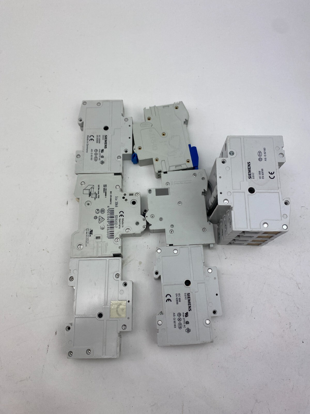 POSTEN..SIEMENS 5SX26 C6+5SX21 C10+SIEMENS 5SY61 MCB C2+....