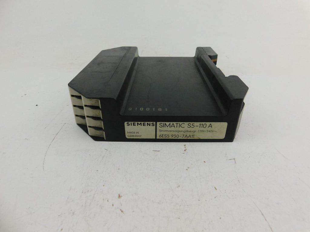 Siemens  Simatic S5- 110A 6ES5 930-7AA 11