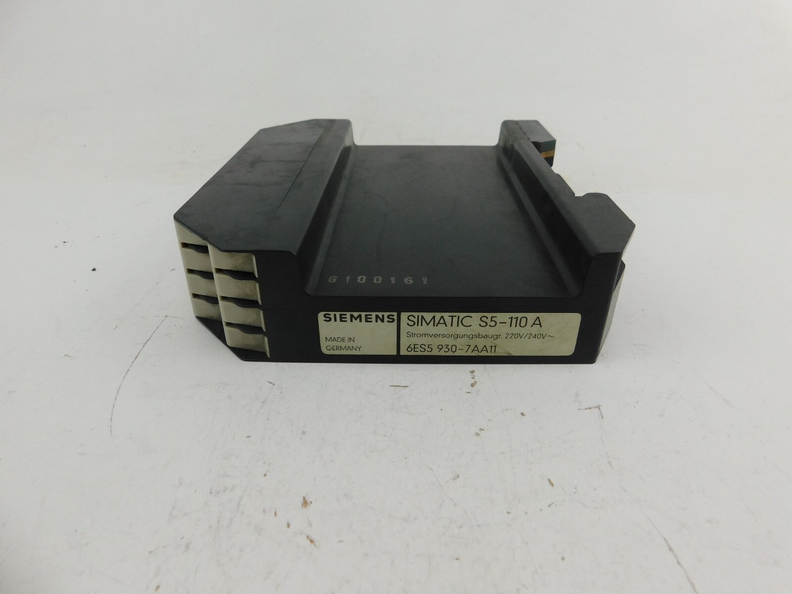 Siemens  Simatic S5- 110A 6ES5 930-7AA 11