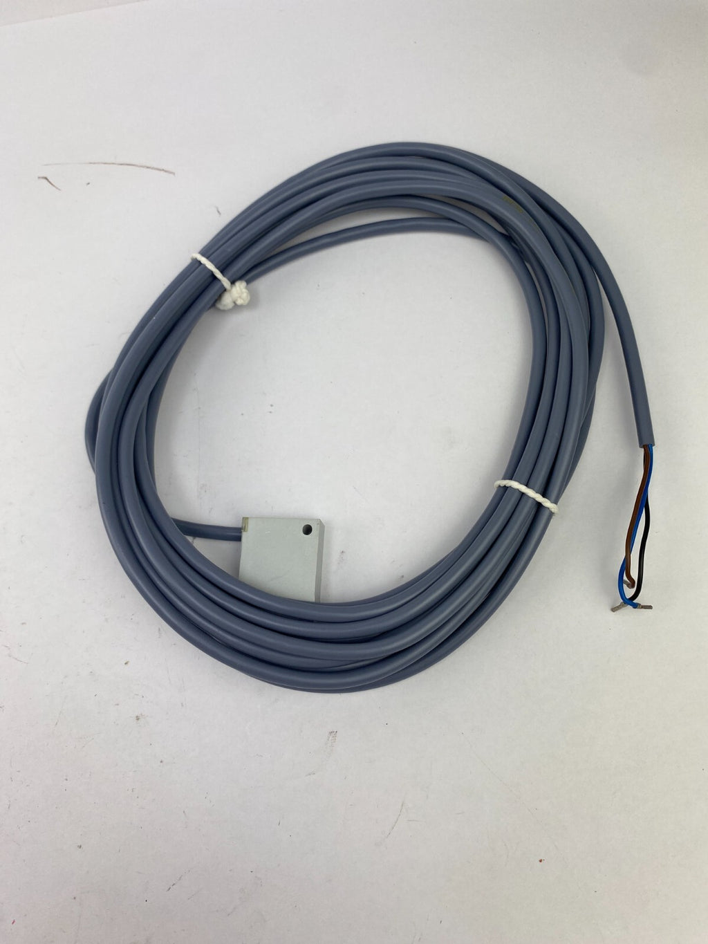 BALLUFF BES 517-3034-M1-Y 10-30V DC 130mA 4mm