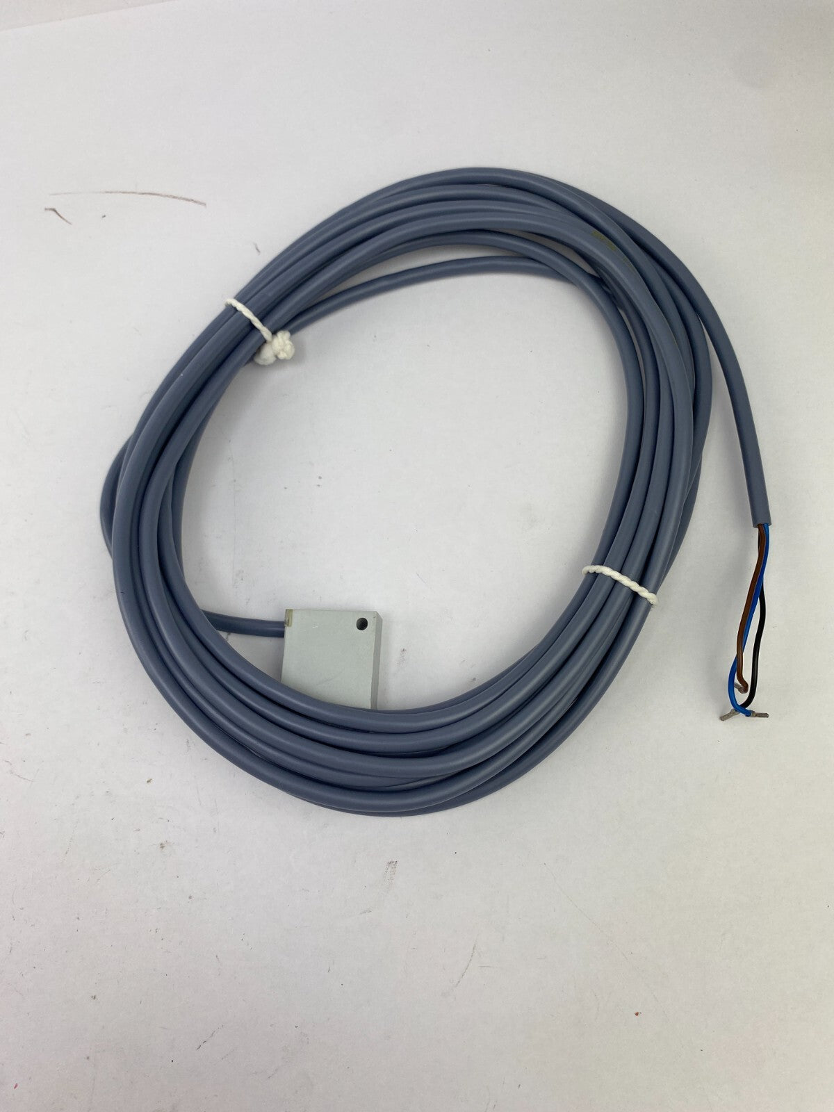 BALLUFF BES 517-3034-M1-Y 10-30V DC 130mA 4mm