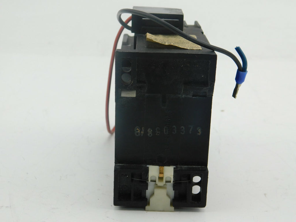 SIEMENS Zeitrelais 7PU1540-0AB30  0,6 s