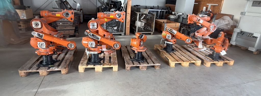 Posten KUKA Roboterarme KR10 und VKR 16 ausgeschlachtet ohne Motoren und Kabel