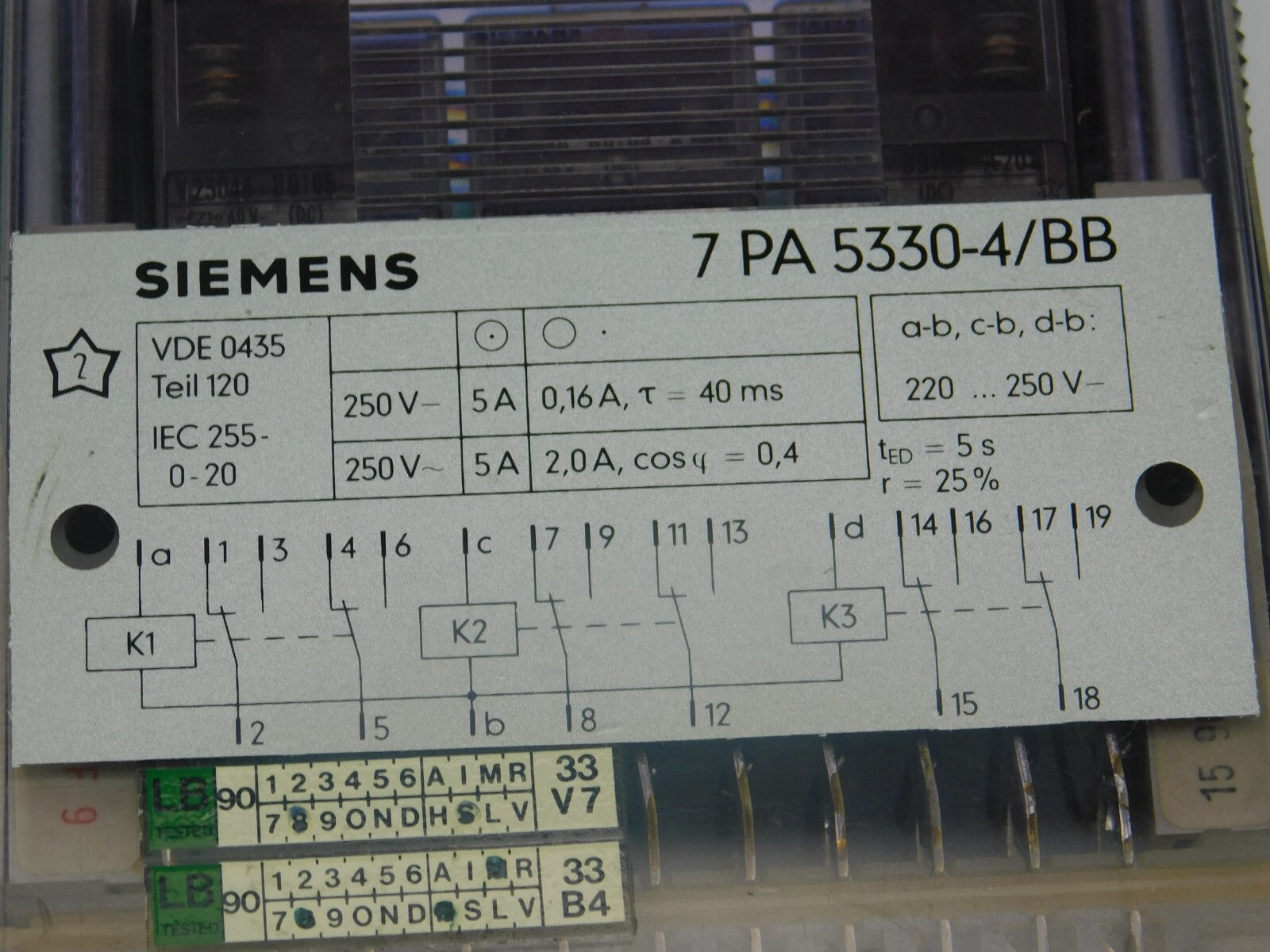 SIEMENS 7PA 5330-4/BB 220...250V-