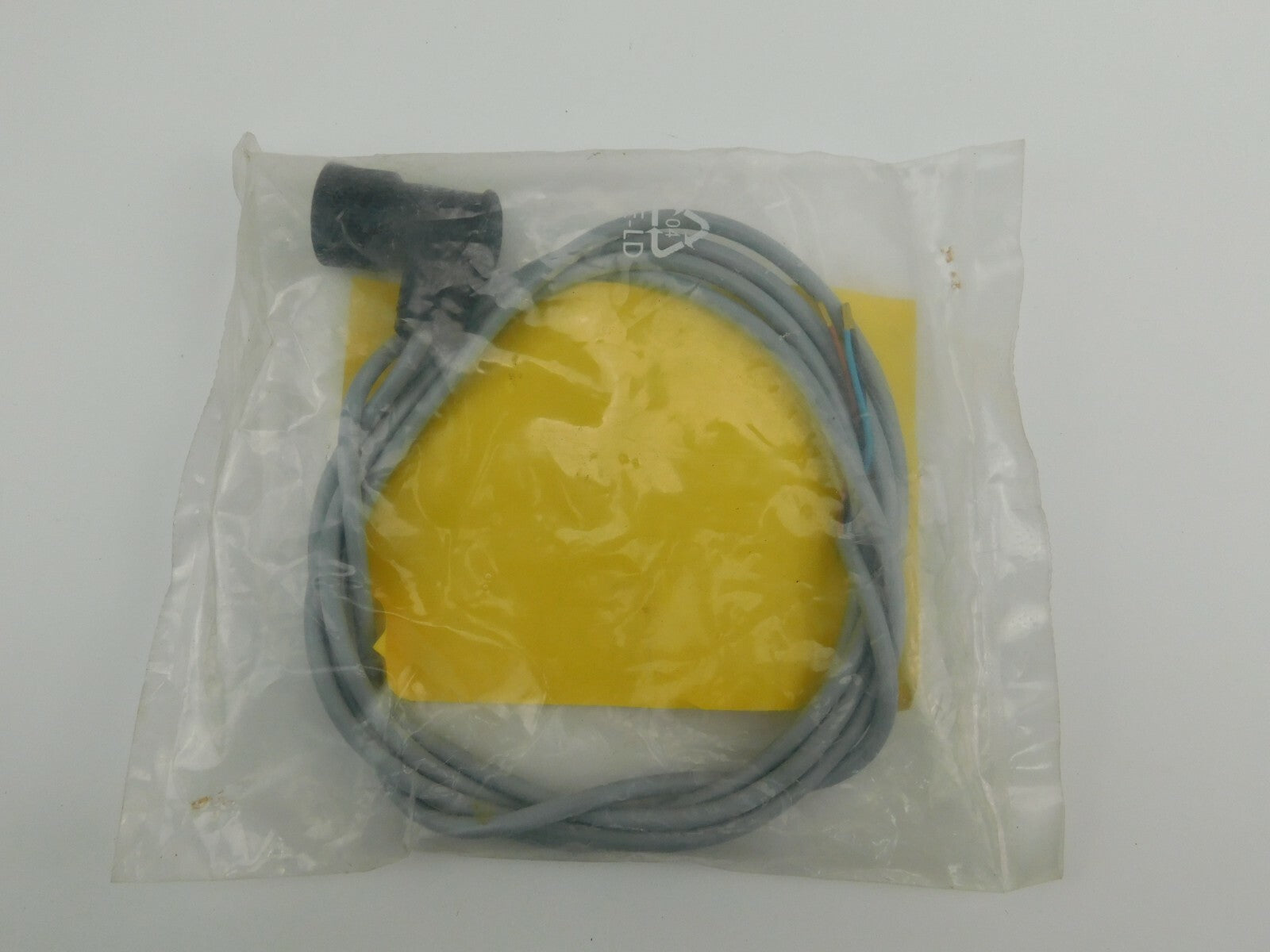 CONTRINEX S18-3 FVW-020-015 Stecker mit Kabel