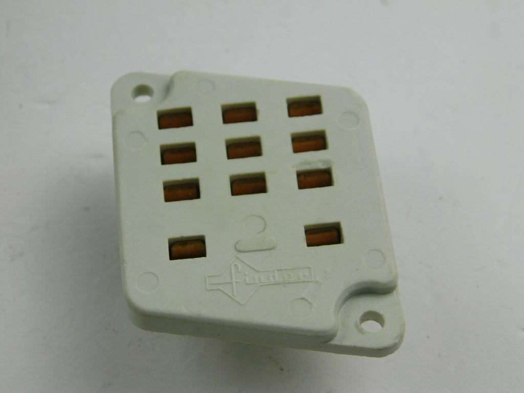 Finder 9031 Stecker    ** 80 Stück **