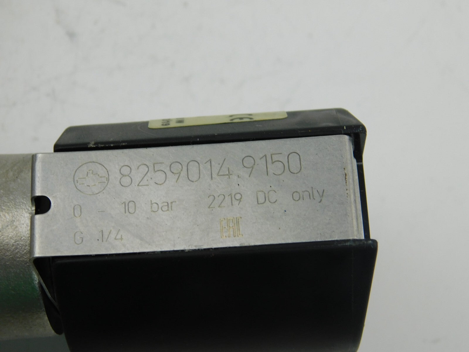 GEMÜ 88318644 MC 173926 8253 8D 137141 24V 0-10 18W