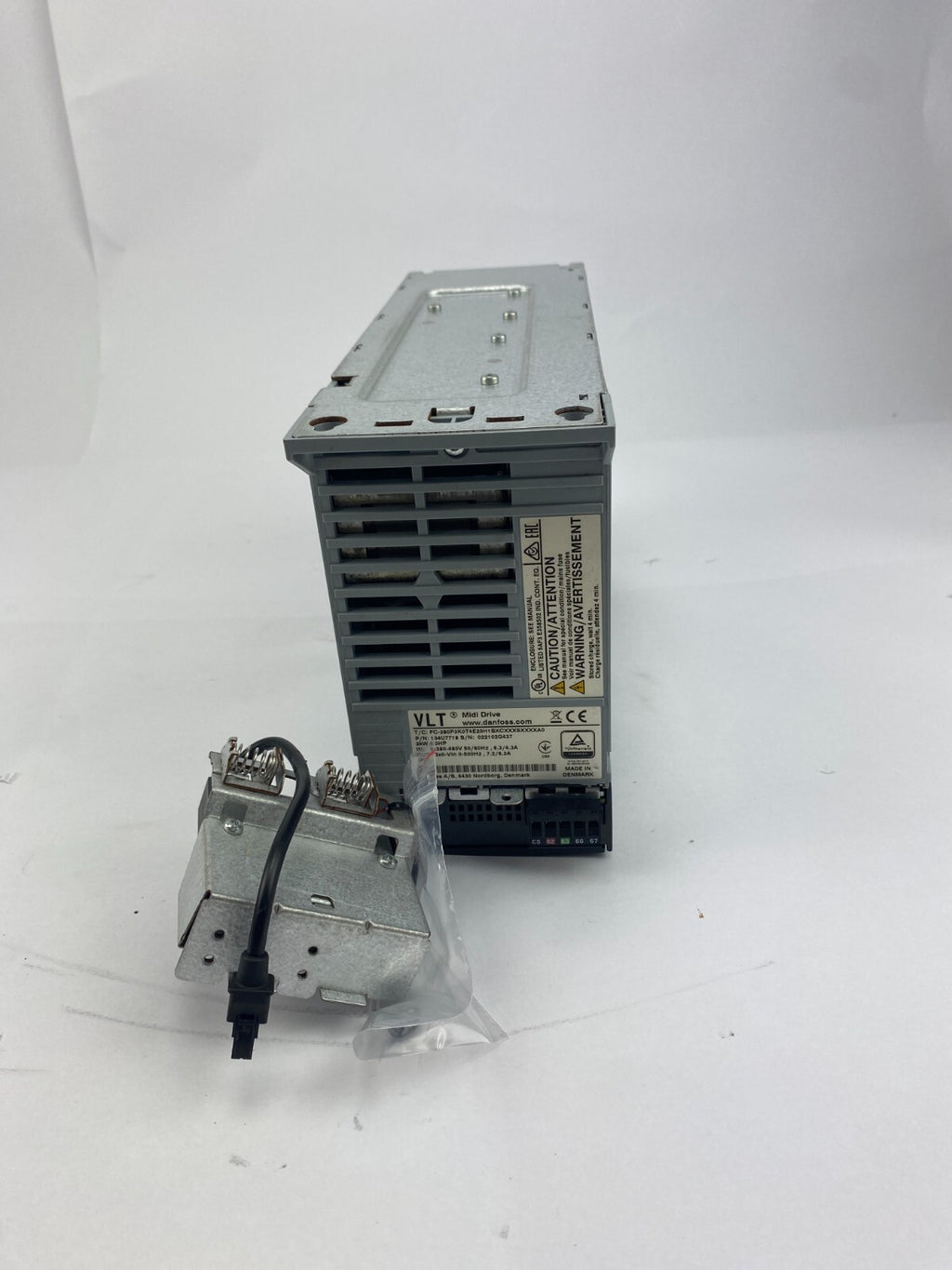 Danfoss LISTED 5AF3 E358502 FC-280P3K0T4E20H1 134U7718