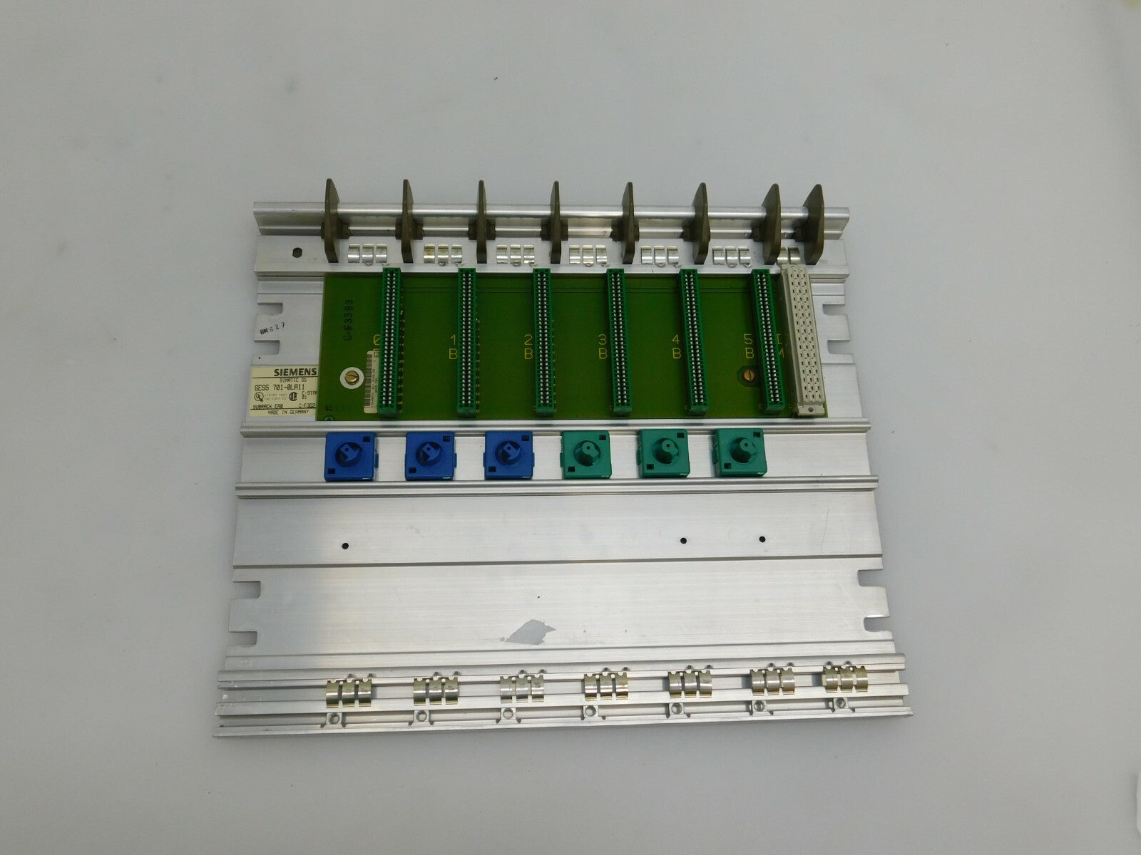 SIEMENS SIMATIC S5 6ES5 701-0LA11 SUBRACK ER0