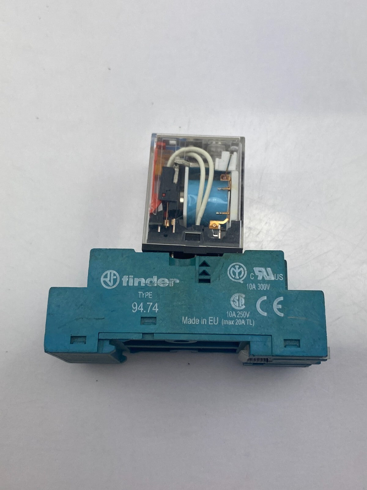 OMRON MY4IN 24VDC + finder TYPE 94.74