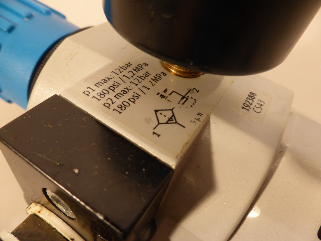 FESTO 192388 LFR-1/2-D-5M-DI-MAXI-A C543 Filter Regulator Unit