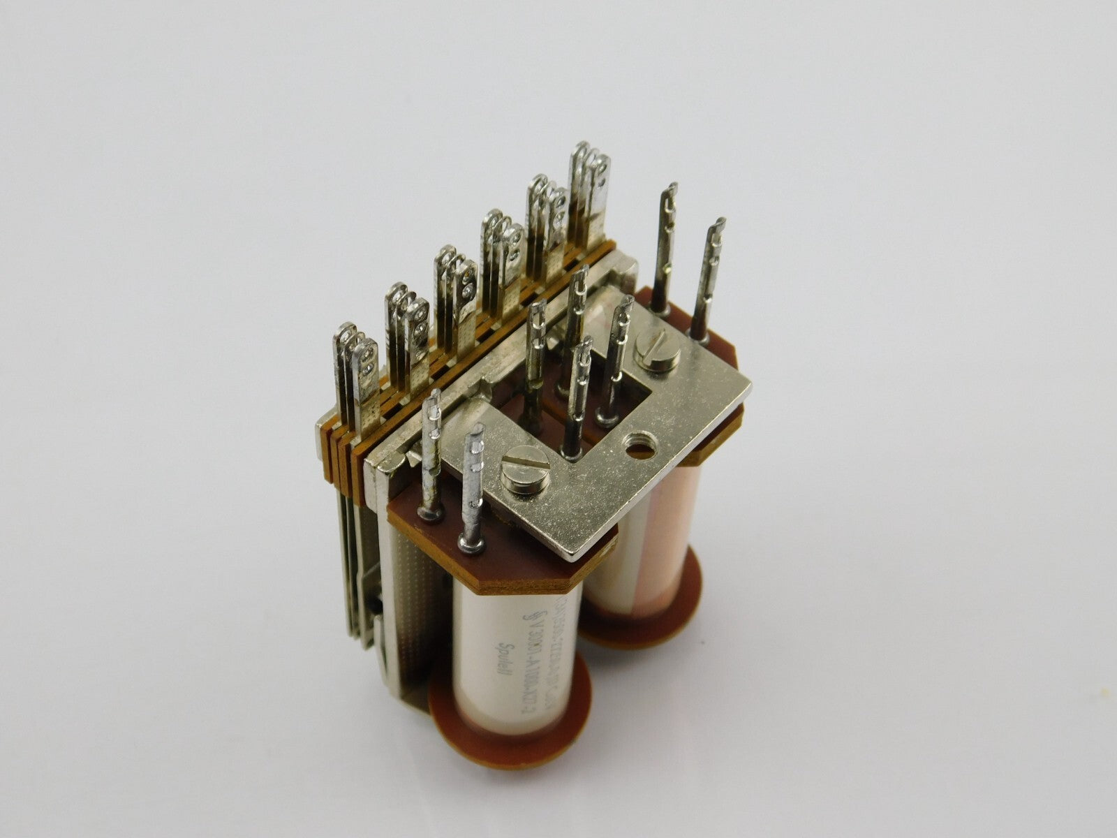 Siemens Relais V 30001-A 1000-X27-2 Spulell