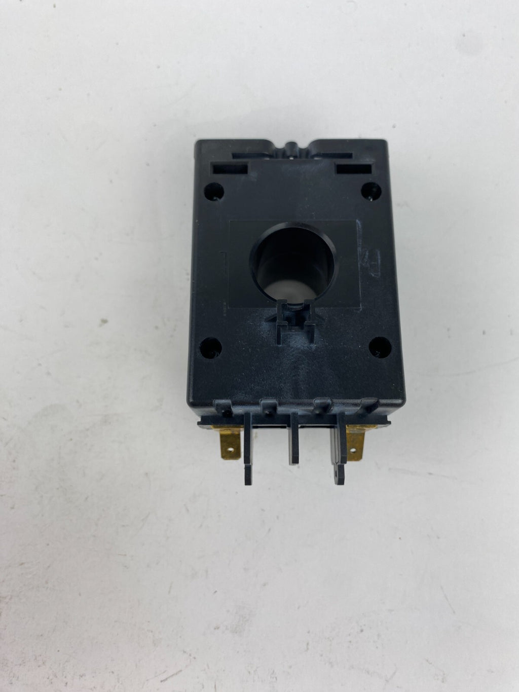 CARLO GAVAZZI TAD 2 50/5A CURRENT TRANSFORMER