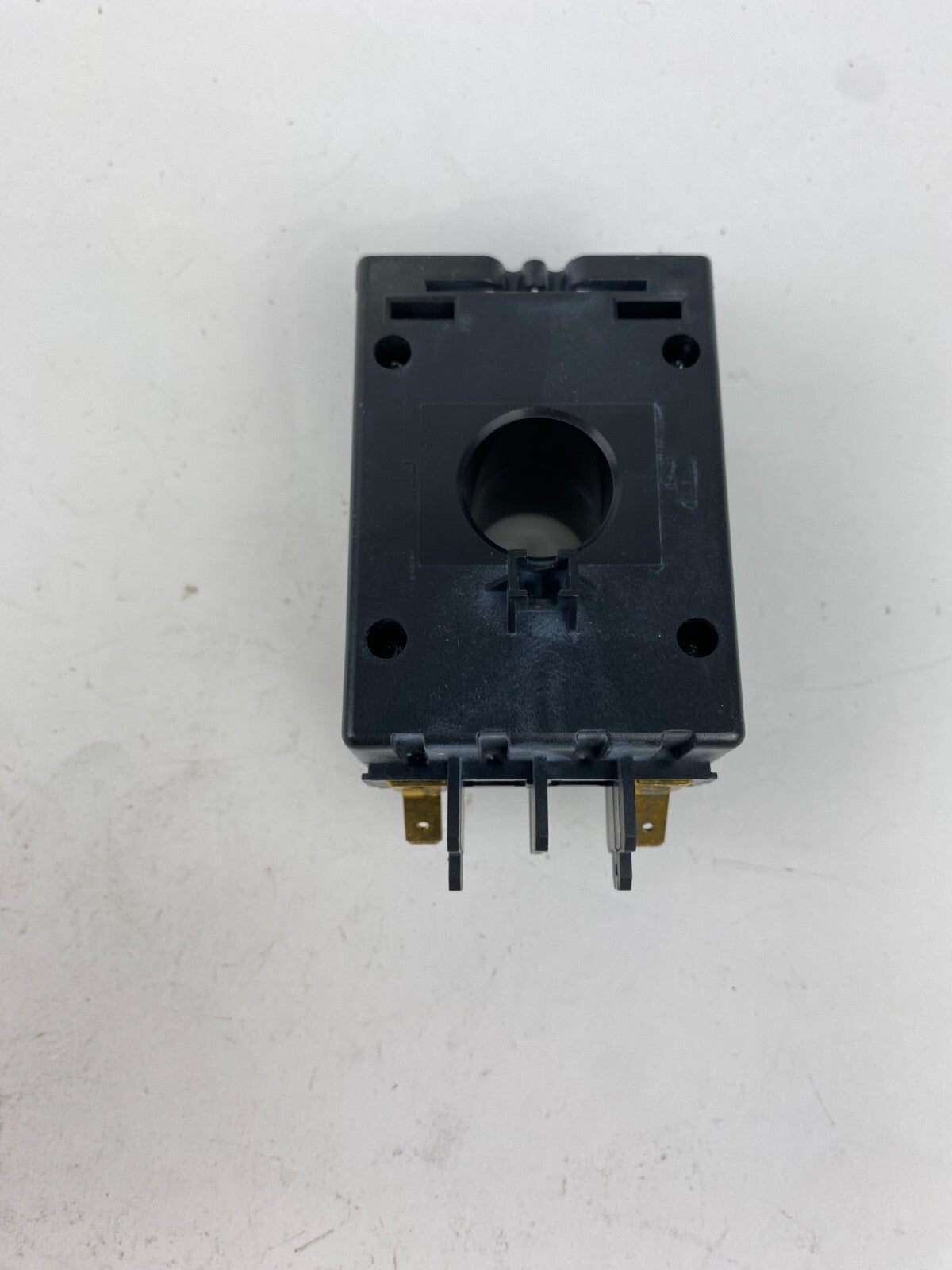 CARLO GAVAZZI TAD 2 50/5A CURRENT TRANSFORMER