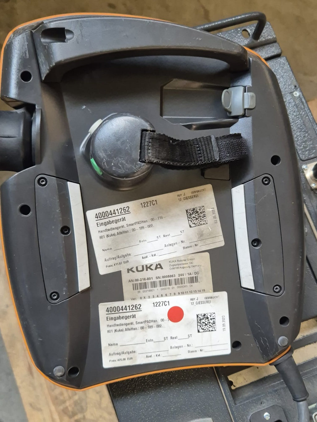KUKA Roboter Komplett KR 10 R1100 sixx  VKR C4 compact Bedienpanel 00-216-801