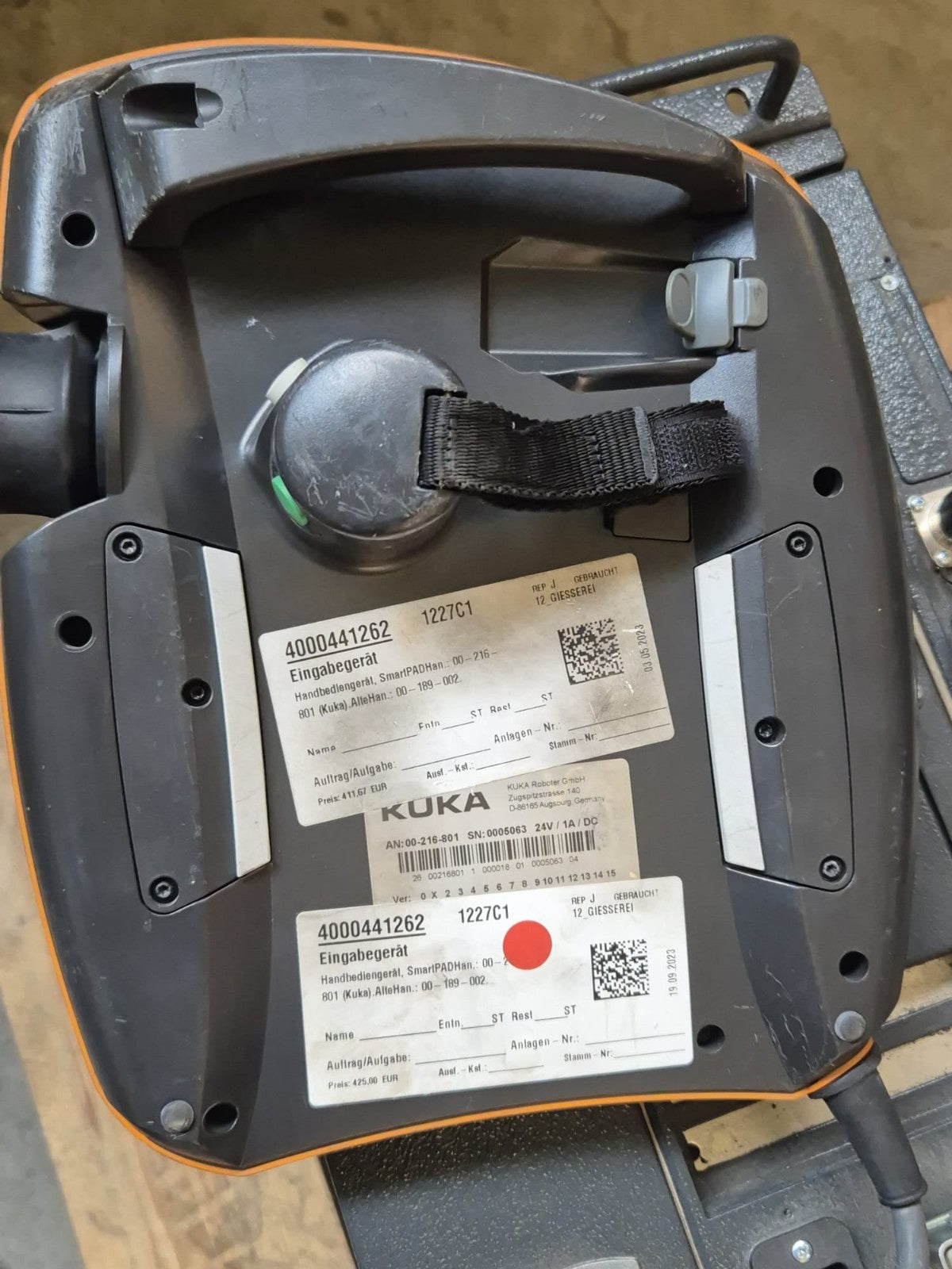 KUKA Roboter Komplett KR 10 R1100 sixx  VKR C4 compact Bedienpanel 00-216-801