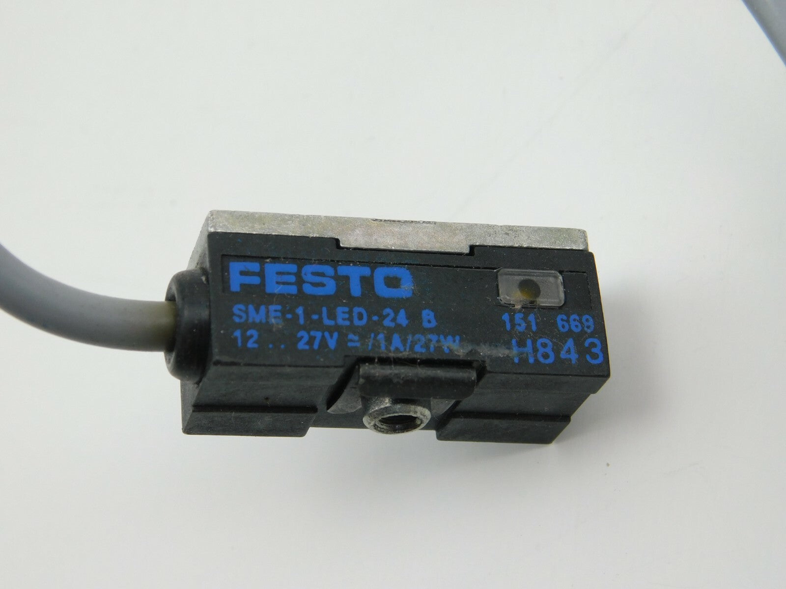 FESTO SME-1-LED-24 B Näherungsschalter 151669 H843 Ca. 2 Meter