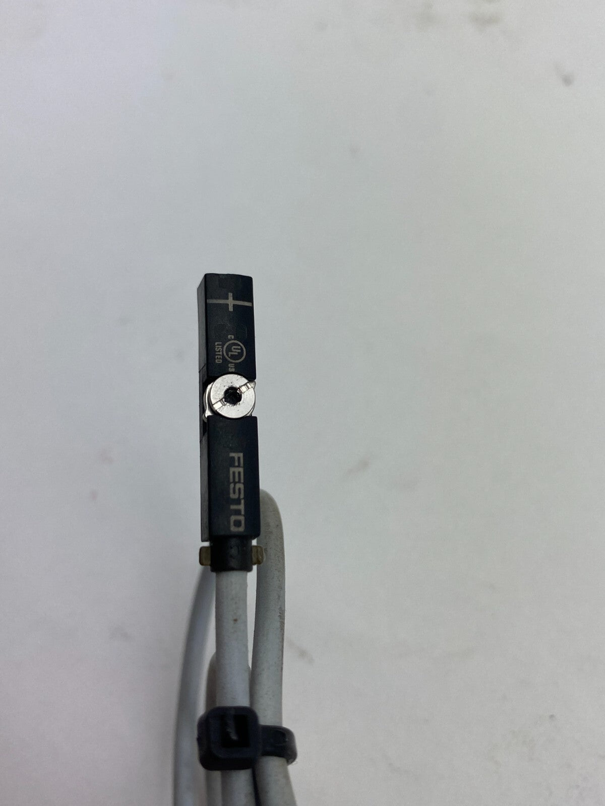 FESTO 574334 F813 CE