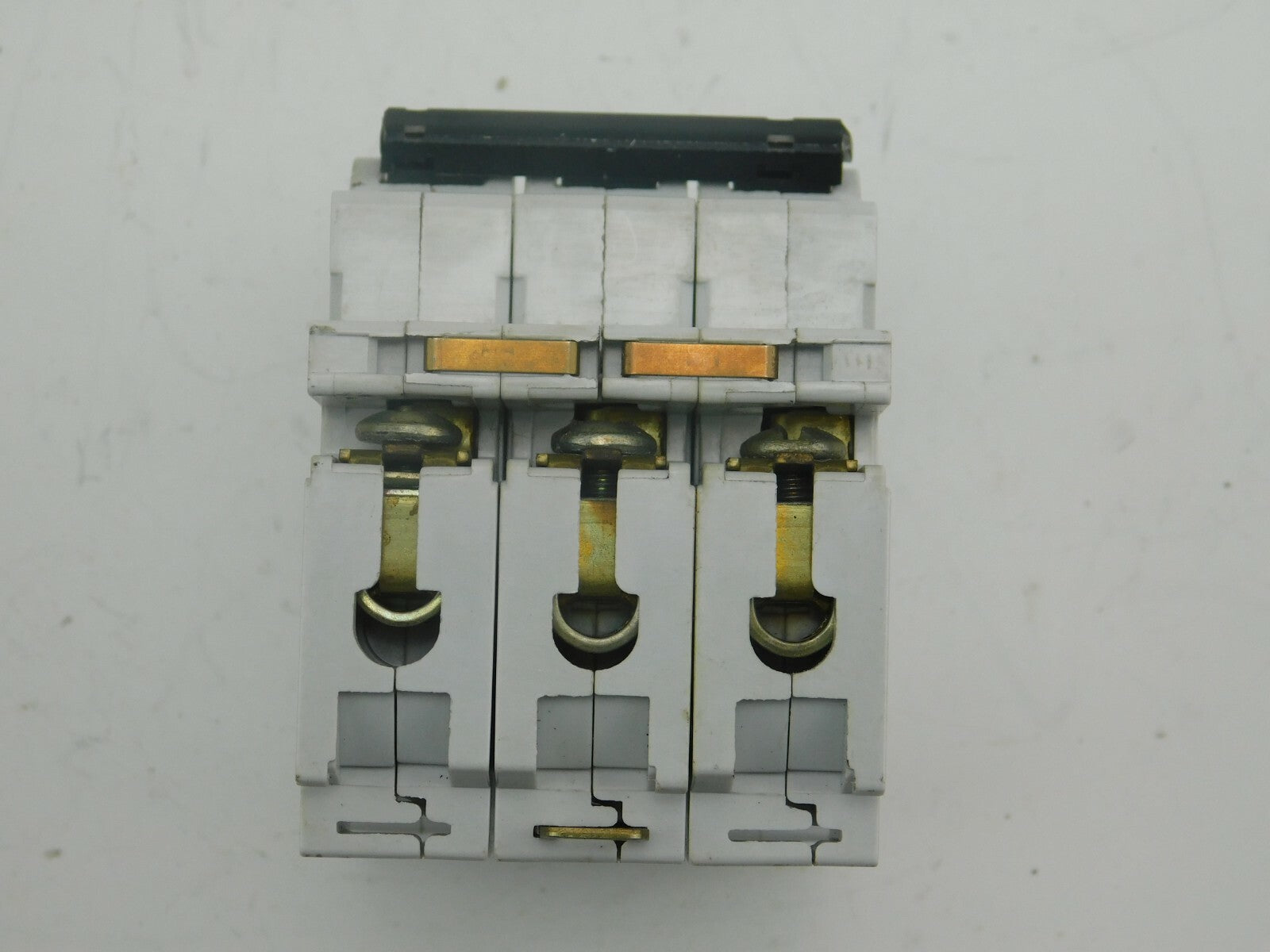 ABB LEITUNGSSCHUTZ  S273 K 2A 415~ 6000  ** 2 Stück **