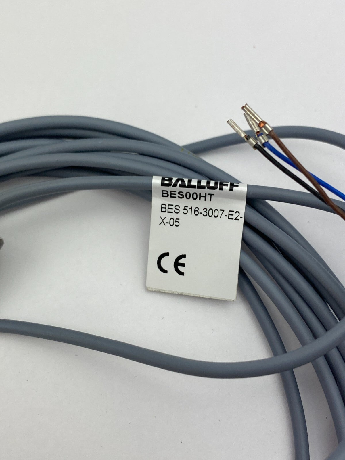 BALLUFF BESOOHT BES 516-3007-E2-X-05 10-30 V DC