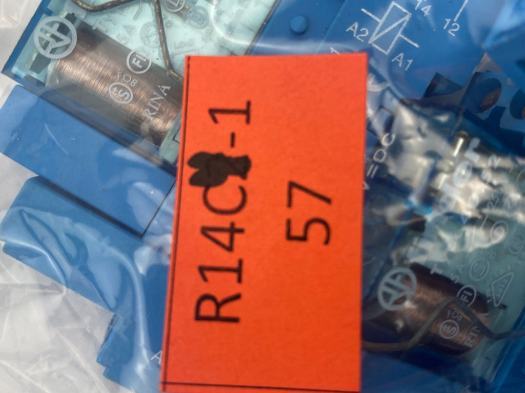 Finder TYPE 40.52 +finder  95.85.1**5 Stück**