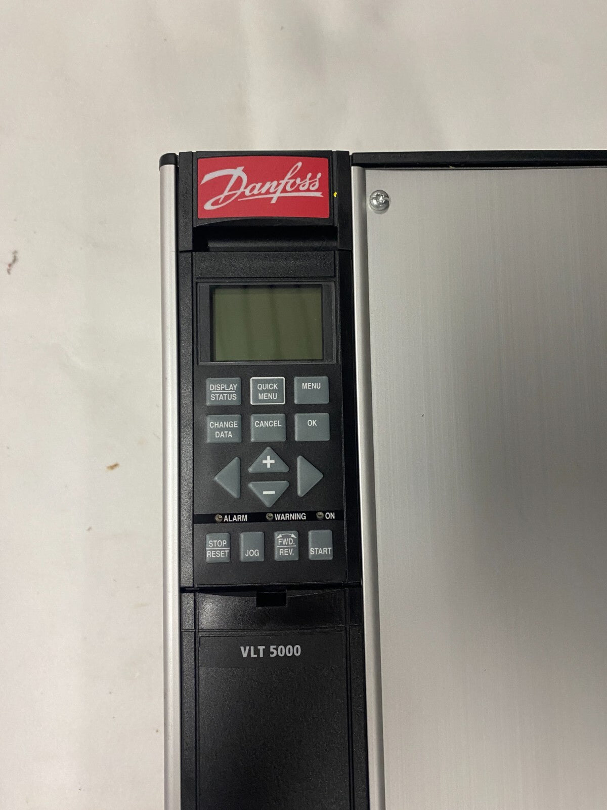 Danfoss VLT 5000 VLT5027PT5C20STR30LF00A00C0 IP20 Tamb MAX 40°/45° C(104°/113°F)