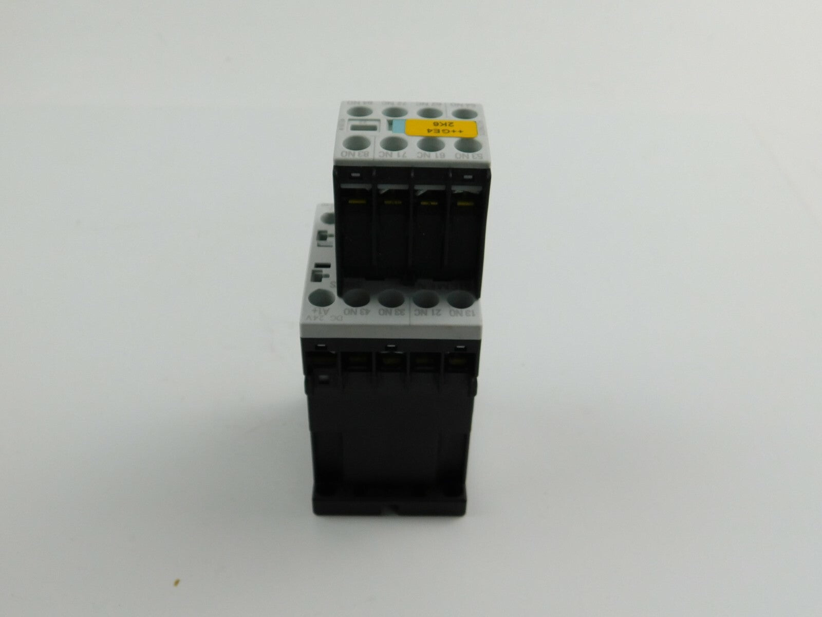 Siemens Hilfsschütz 3RH1131-1BB40 3RH1911-FA22 240 V ** 2 Stück **