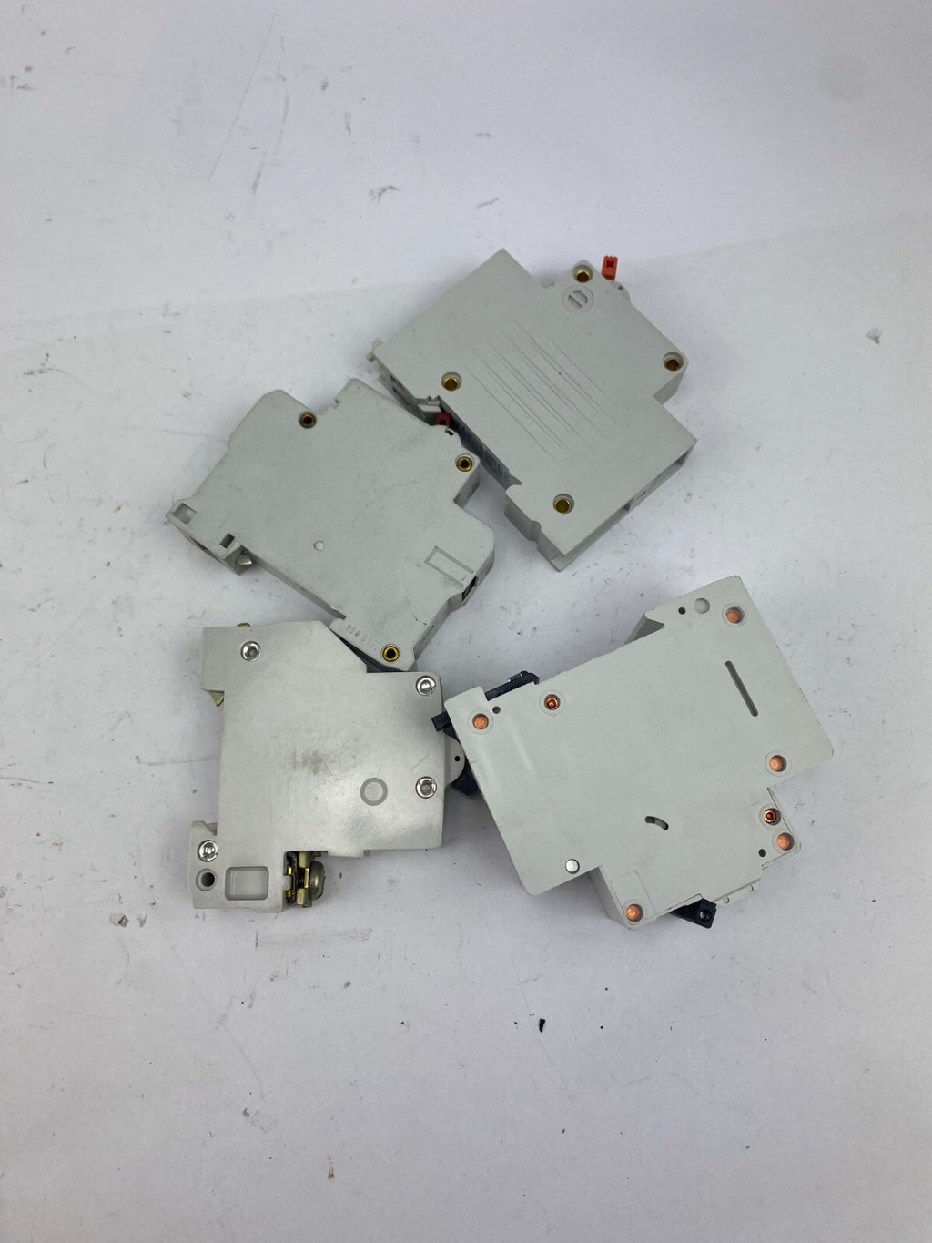 POSTEN..BBC S181 K 4A+EATON FAZ-C10/2+MOELLER FAZ G 1A 220/380+LS BKN D6