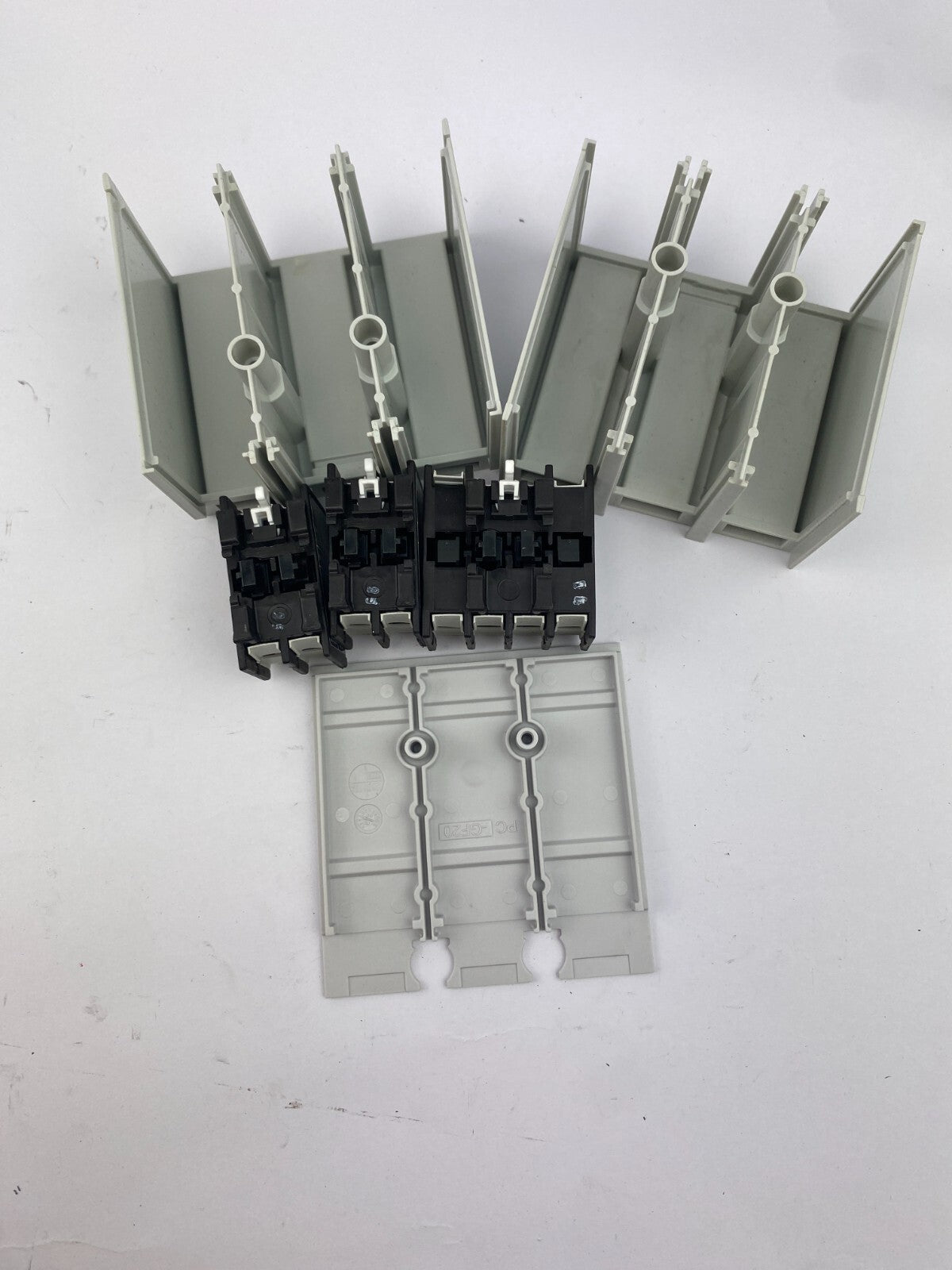 POSTEN..EATON DIL M150-XHI11 +DIL M150-XHI31 XTCEXFBG31+MOELLER NZM1-XKSA