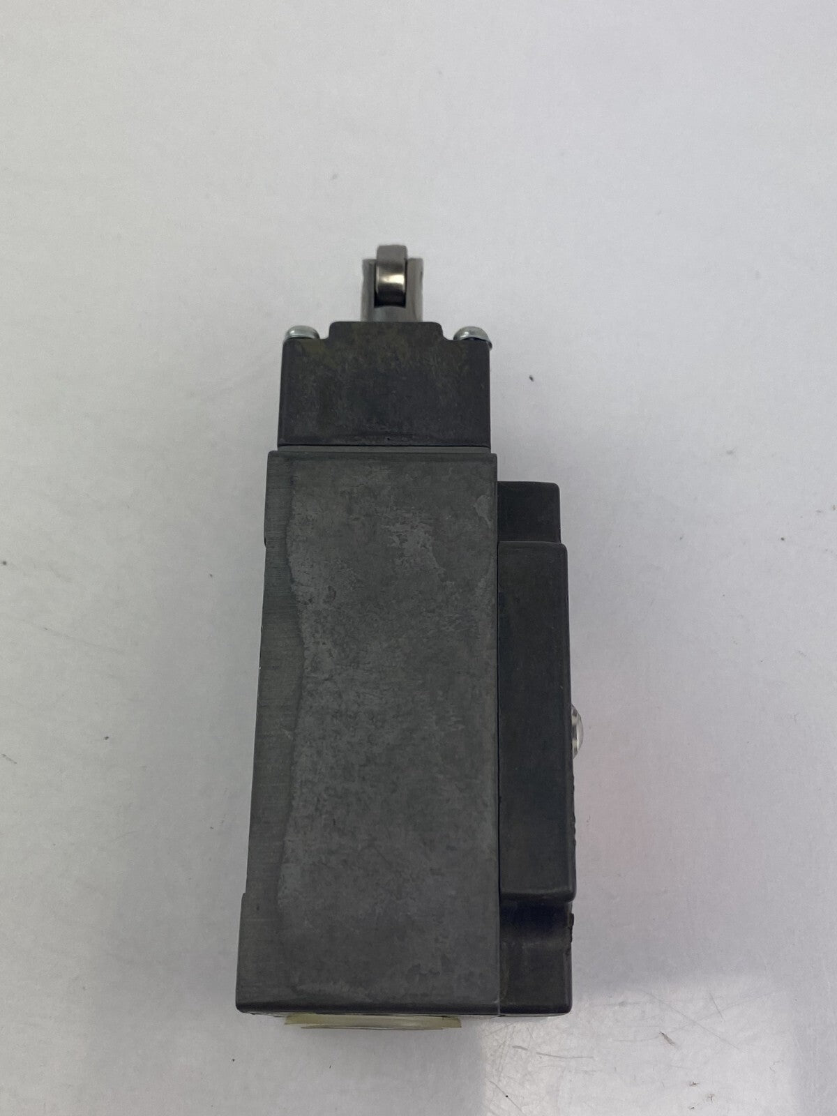 EUCHNER  NZ1RS-528 L 060