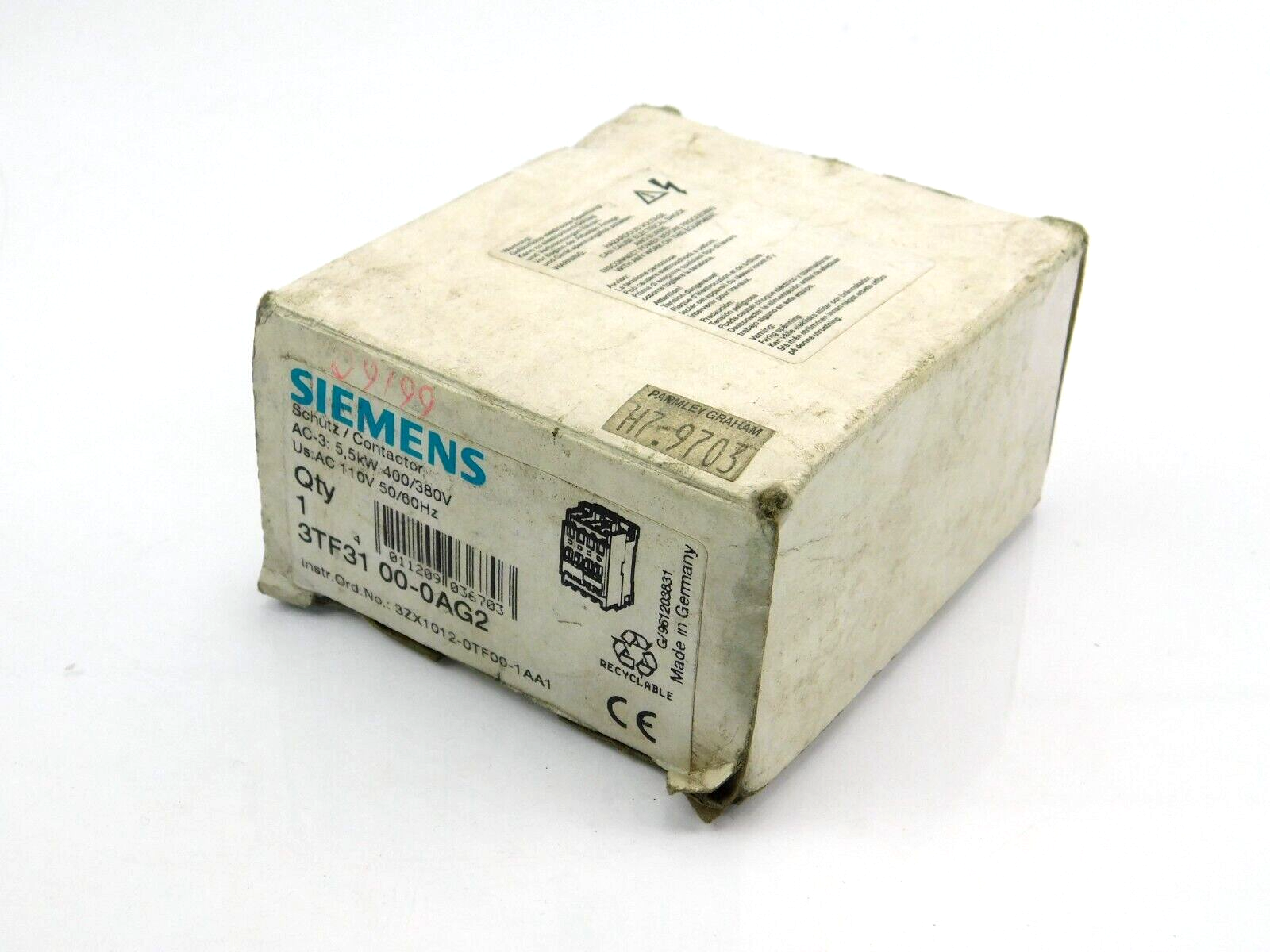 SIEMENS Schütz / Contactor 3TF31 00-0AG2 5,5W 110V 50/60hz 400/380 V