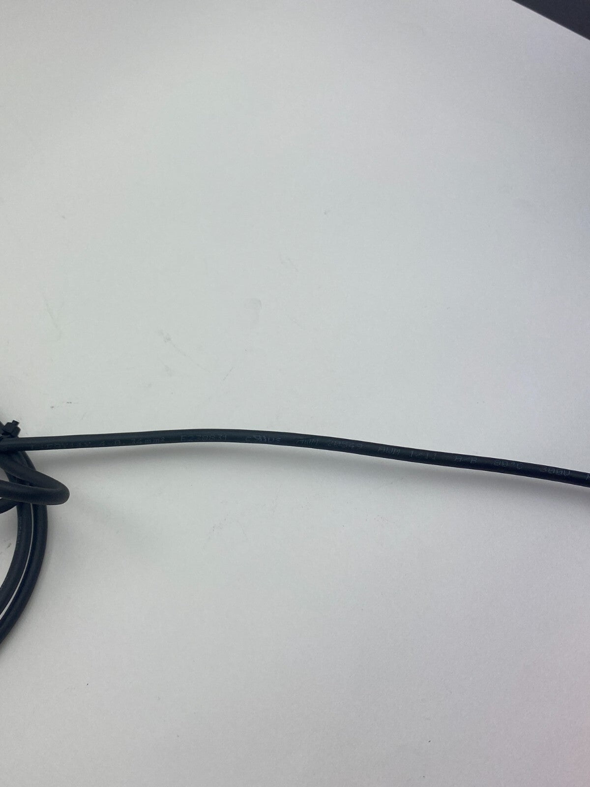 BALLUFF L1F9Y11Y 4x0,34mm E238831 Ca.1M