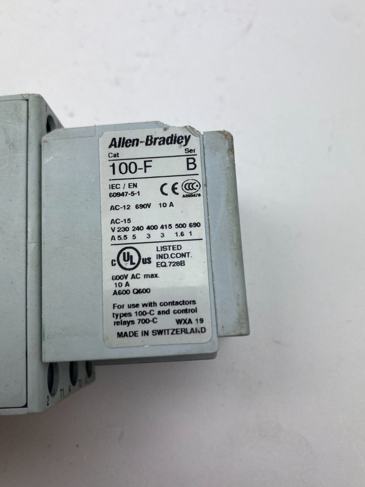 ALLEN-BRADLEY 100-C37*00+100-F...defekt