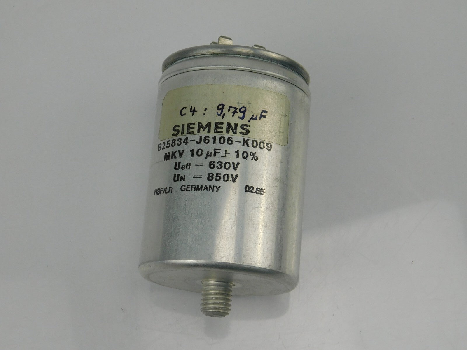 SIEMENS B25834-J6106-K009 MKV 10 F+10% 630V 850V
