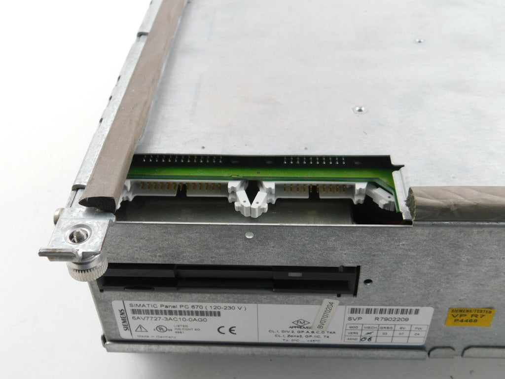 Siemens Panel PC 670 Siemens Panel PC 670 6AV7727-3AC10-0AG0