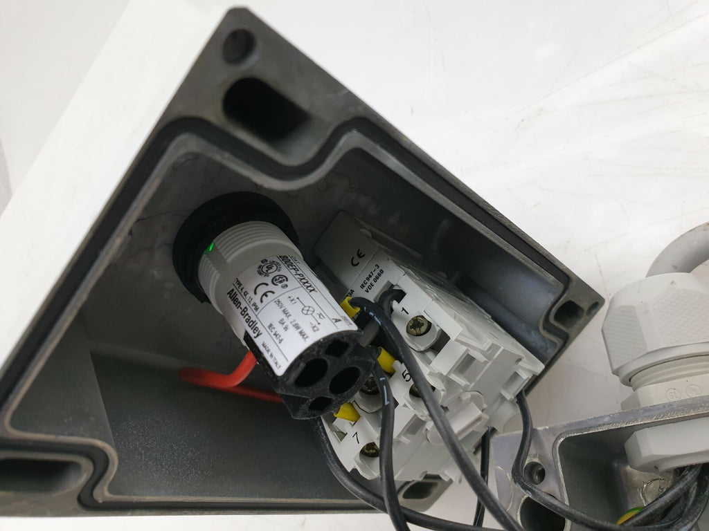 Bediengerät Bedienpult mit Allen Bradley Schalter 194L-E12 "Spannen, Entsp.,.."