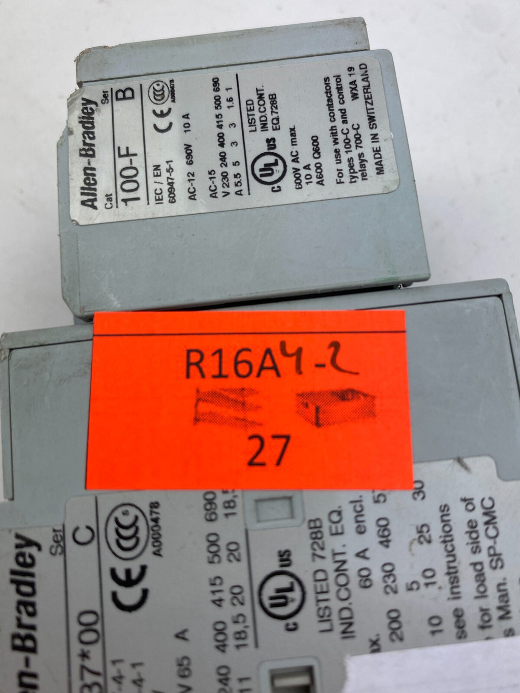 ALLEN-BRADLEY 100-C37*00+100-F...defekt