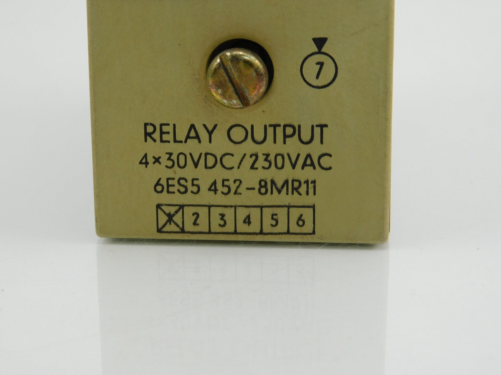 SIEMENS RELAY OUTPUT  6ES5 452-8MR11