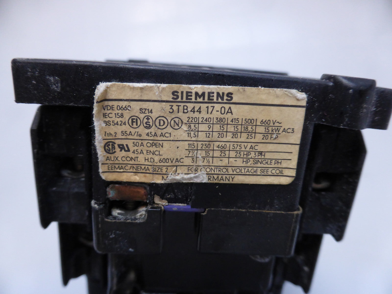 Siemens 3TB44 17-0A Hauptschütz mit Hilfskontakten