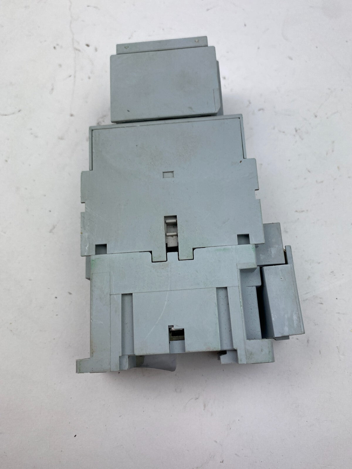 ALLEN-BRADLEY 100-C37*00+100-F...defekt