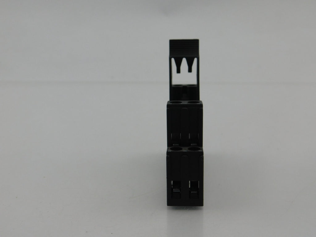 ELESTA ZGE007 154403 12A 300V AC