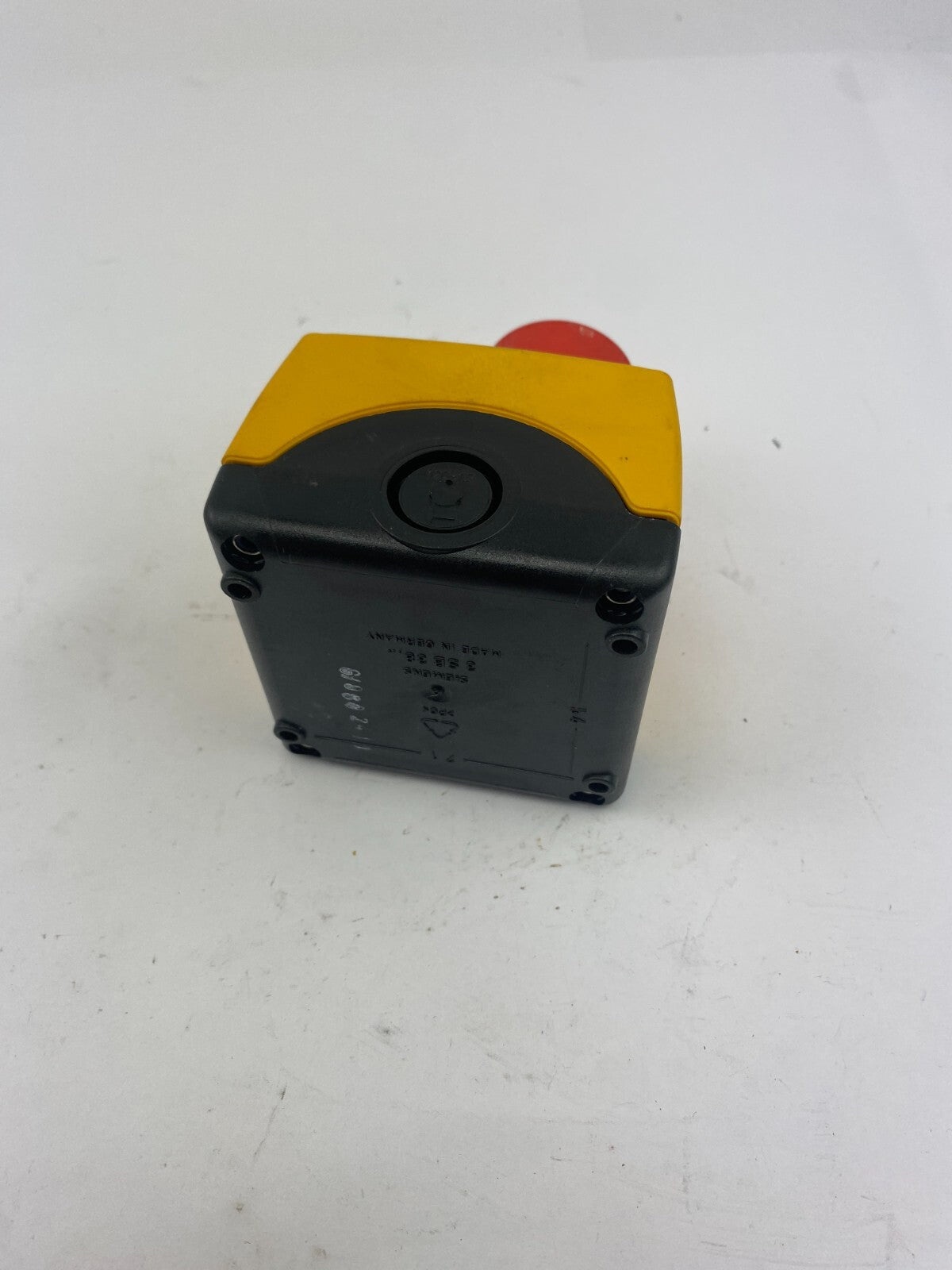 SIEMENS 3SB38