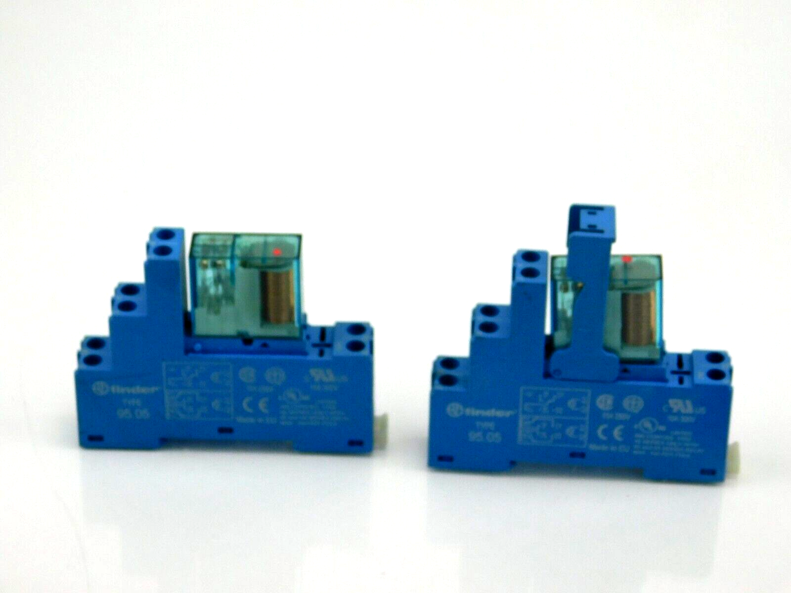 Finder Relaissockel 95.05 10A 250V ** 2 Stück **