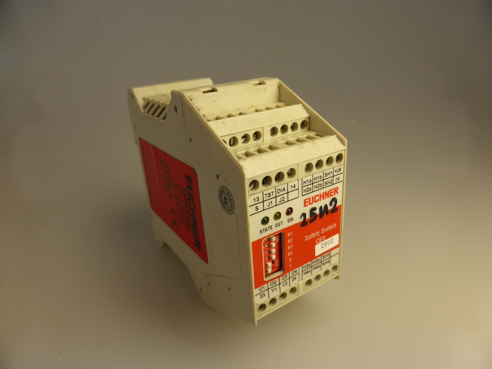 Euchner Safety Switch CES-A-AEA-04B ID.NR.072000